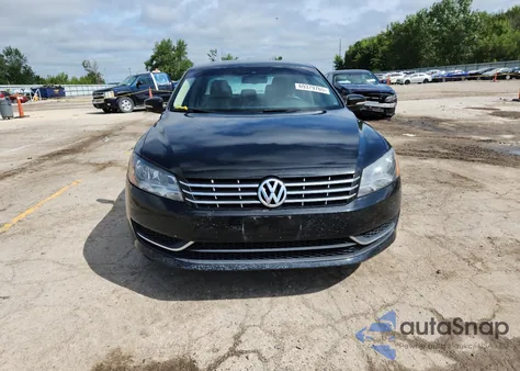 2013 Volkswagen Passat Se z USA, uszkodzony, nr VIN 1VWBN7A37DC103090